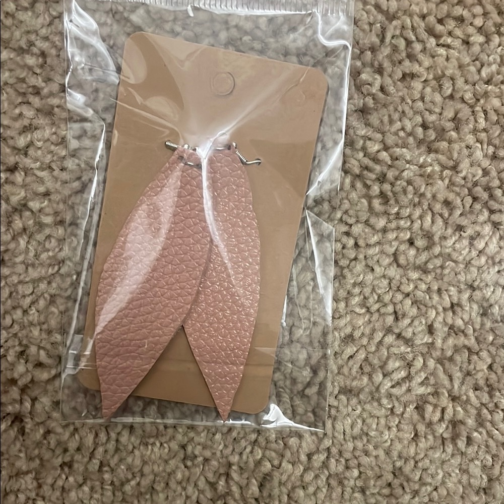 Elegant Pink Leaf Earrings